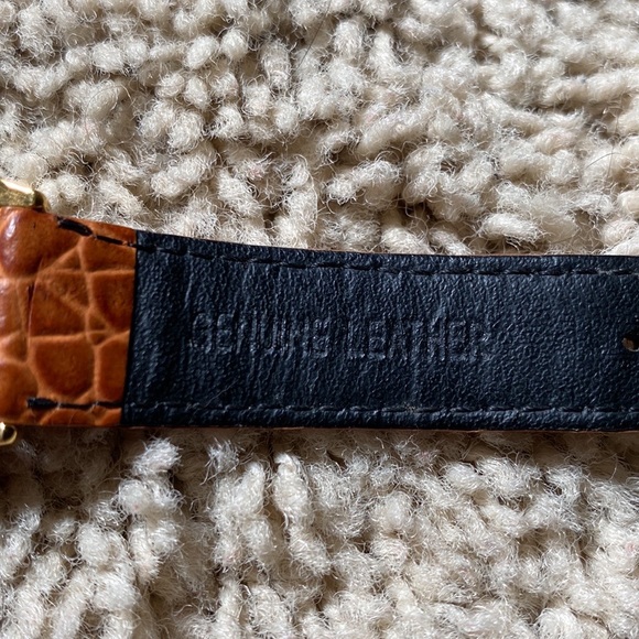 Casio 1330 Leather Dress Watch - Picture 12 of 13